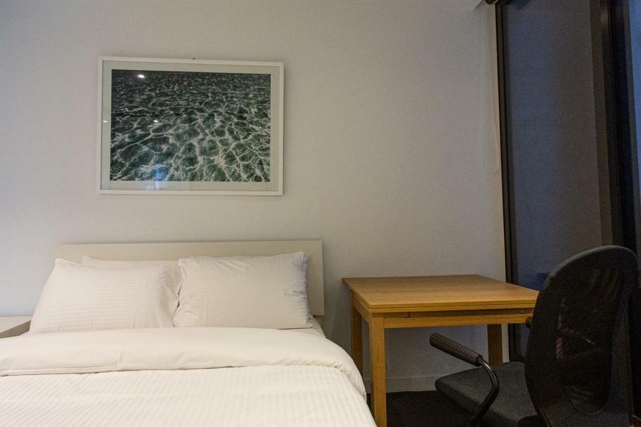 Readyset Apartments At Madison Melbourne Esterno foto